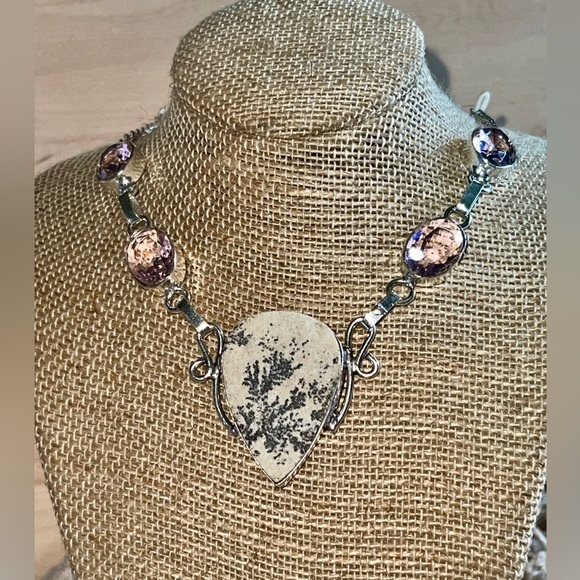 Fosillized Dendritic Necklace 15”- 17” - Picture 6 of 8